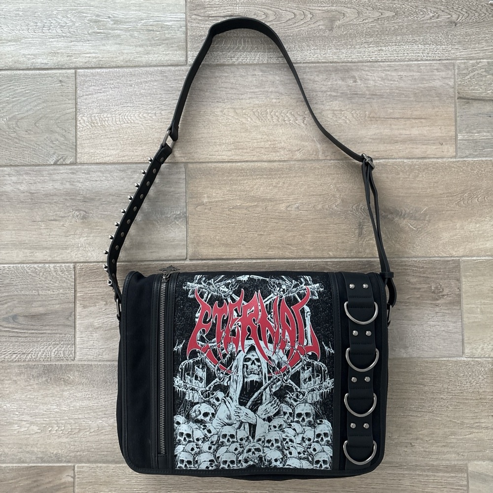 WIDOW - ROCKING MIDNIGHT CROSSBODY BAG